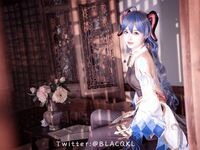 蘿莉嫩妹@超級美穴@白莉愛吃巧克力之甘雨