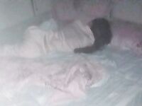 【原創】強奸了一奶同胞的親妹妹，趁她睡覺時候插了進去，露臉無碼只為真實