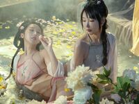 極品雙模網紅美少女火辣出鏡▌雲溪溪x奶桃▌古裝浴池嬉戲 性感肚兜誘人乳暈 濕身誘惑超寫實古代風