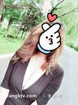 重磅推薦！淫盪肥臀人妻母狗【見過騷的 沒見過這么騷的】喜歡戶外露出，喜歡被很多男人操