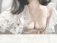 推特巨乳網紅『芙烈亞』大尺度露出私拍 各種場所露出 商場街道 全裸爬樓道