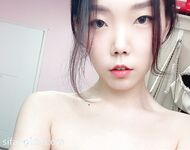 超美顏值極品22歲中韓混血網紅出賣自己干凈甜美的肉體流出 被操的醉眼迷離 完美露臉 高清