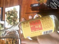 海角社區女色友與狼友互動弄迷葯 收到海友發來的迷葯我和閨蜜一起迷翻了表哥