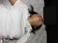 最新真實迷玩公司女同事 開口器 暴力翻 抽插各種玩弄 特寫無套抽插小穴 超清4K