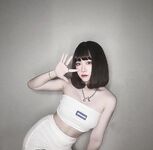 《台灣情侶泄密》冒充舞蹈老師讓聲音很嗲的嫩妹 掰開鮑魚看看是否處女