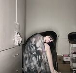 《台灣情侶泄密》冒充舞蹈老師讓聲音很嗲的嫩妹 掰開鮑魚看看是否處女