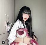 《台灣情侶泄密》冒充舞蹈老師讓聲音很嗲的嫩妹 掰開鮑魚看看是否處女