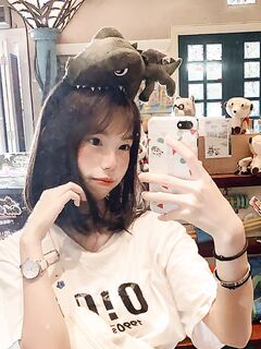 職業學校蜂腰翹臀卡哇伊小姐姐【薛XX】被校男友強拍啪啪啪過程視圖流出 呻吟聲很頂