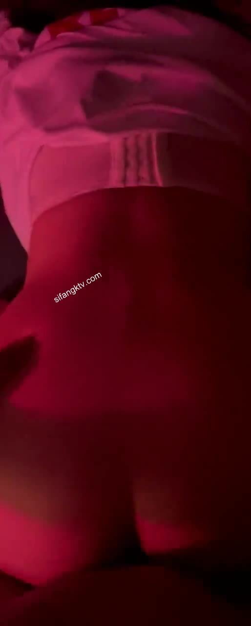 微博海歸大神『性學先生』終極調教啪啪私拍 連操三天粉逼軟妹 蜜桃臀美女 (59)