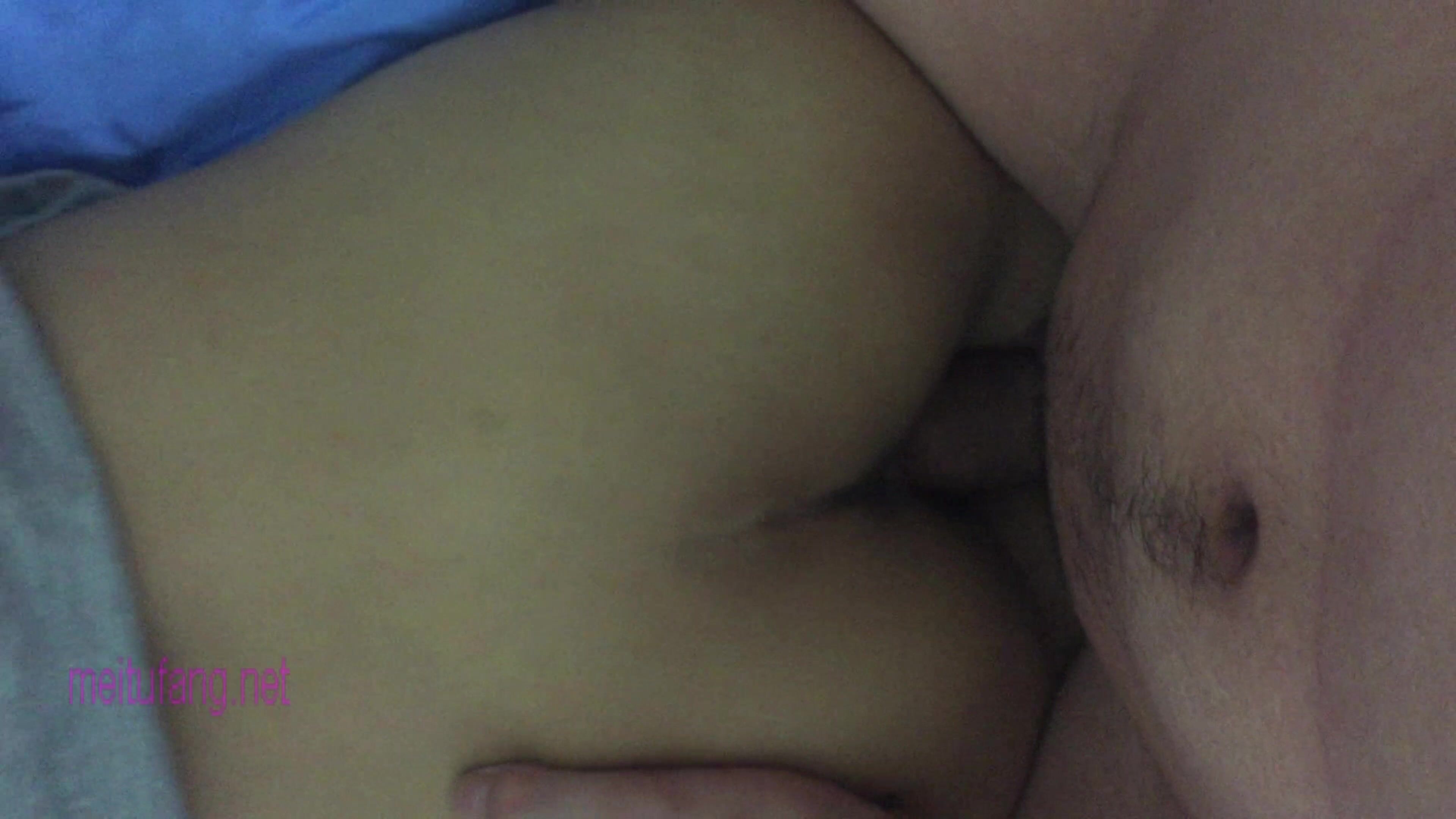 知性女朋友感覺 漂亮美女模特【柯X伊】私下反差極大 被攝影師潛規則亮點是啪啪過程 (1)