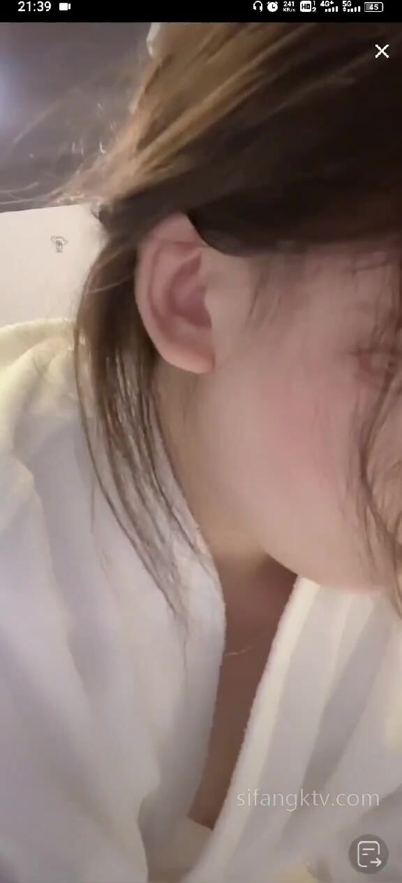 重磅 抖音直播技術性走光 熱舞 露底 美女雲集 (110)