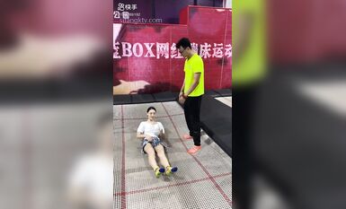 重磅 抖音直播技術性走光 熱舞 露底 美女雲集 (490)