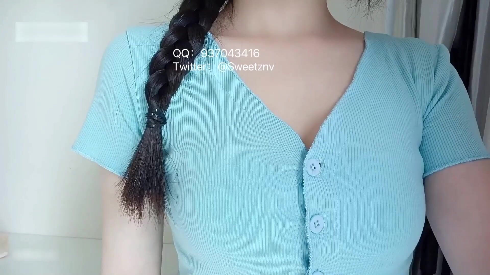 瑤瑤超乖（瑤瑤今天又失眠了 白桃少女）之緊身牛仔褲