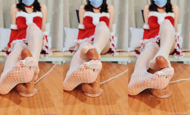 女神嫩妹足交【小琪琪文文】美腿玉足小可愛 足交26部合集(5)