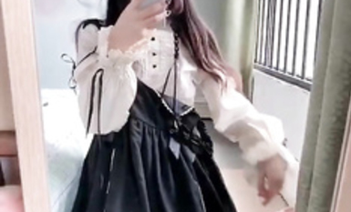 【青春無敵】推特人氣嫩妹，抖音風女菩薩【tongtong_22】福利，裸舞自慰啪啪 (2)