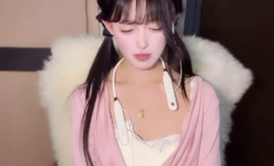 Stripchat-XiaoKui_极品美女主播