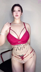 沖田吉拉 百萬粉 木瓜巨乳 乳貼抖胸舞 呻吟 (1)