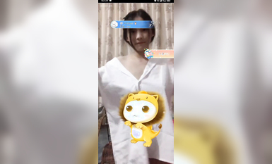 最新《瘋狂抖音》外篇之《抖音擦邊3》顏值主播直播各顯神通 閃現 走光露點 刷邊PK (194)