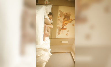 【69口嗨哥】，約良家小姐姐，上次大姨媽沒干成，這次終於插進逼逼了，對白精彩有趣